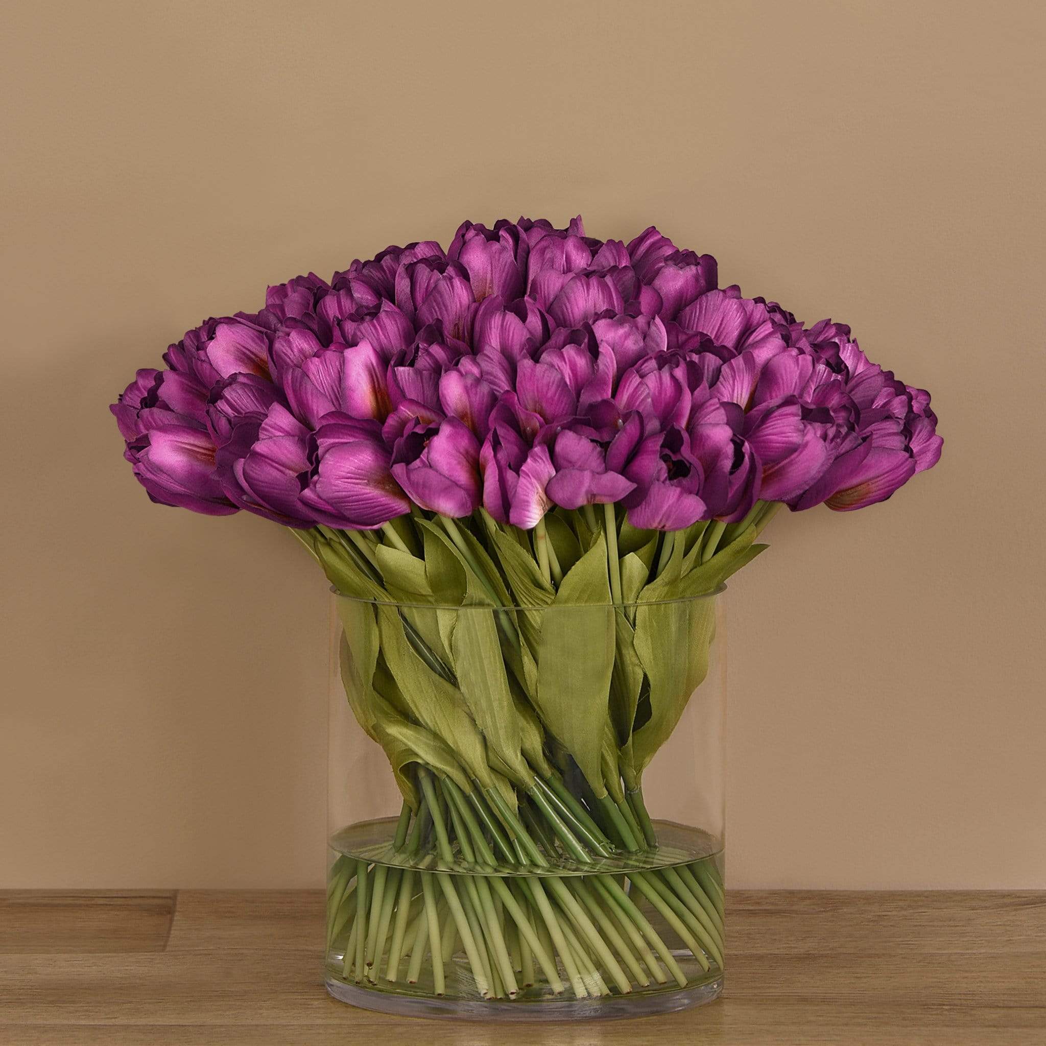 Tulip Arrangement in Glass Vase - Image 12
