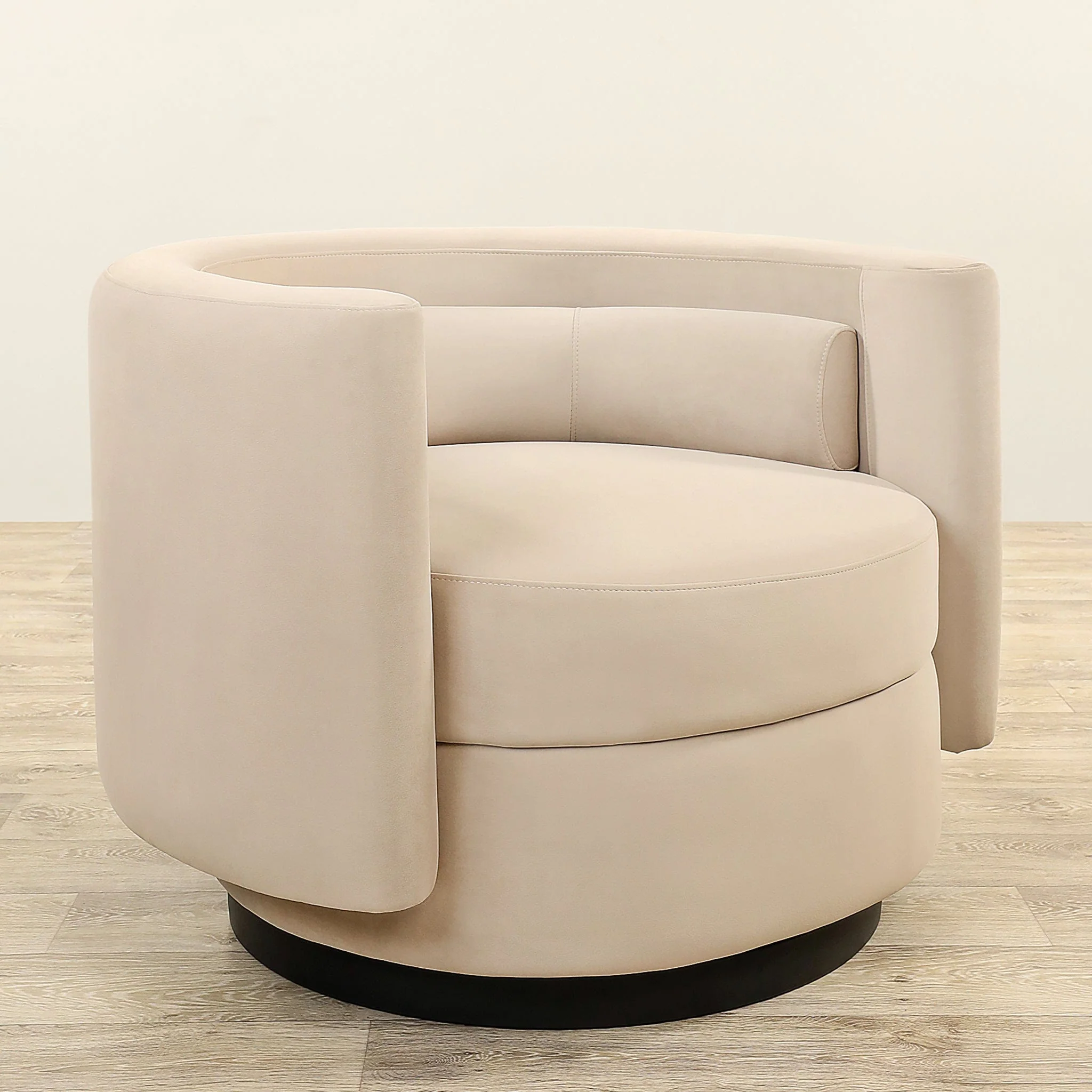 Xander Sofa - Image 10